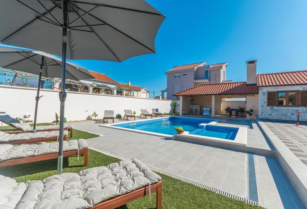 Villa Lucija بيوغْغاد نا موغو المظهر الخارجي الصورة